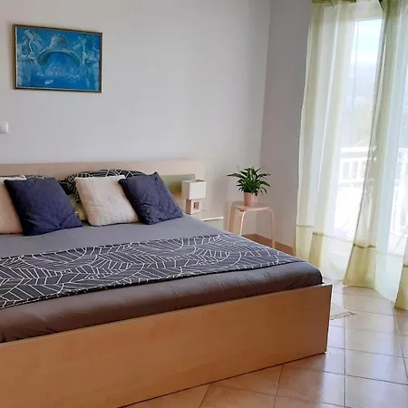 Studio Apartment Green Olive Διαμέρισμα *